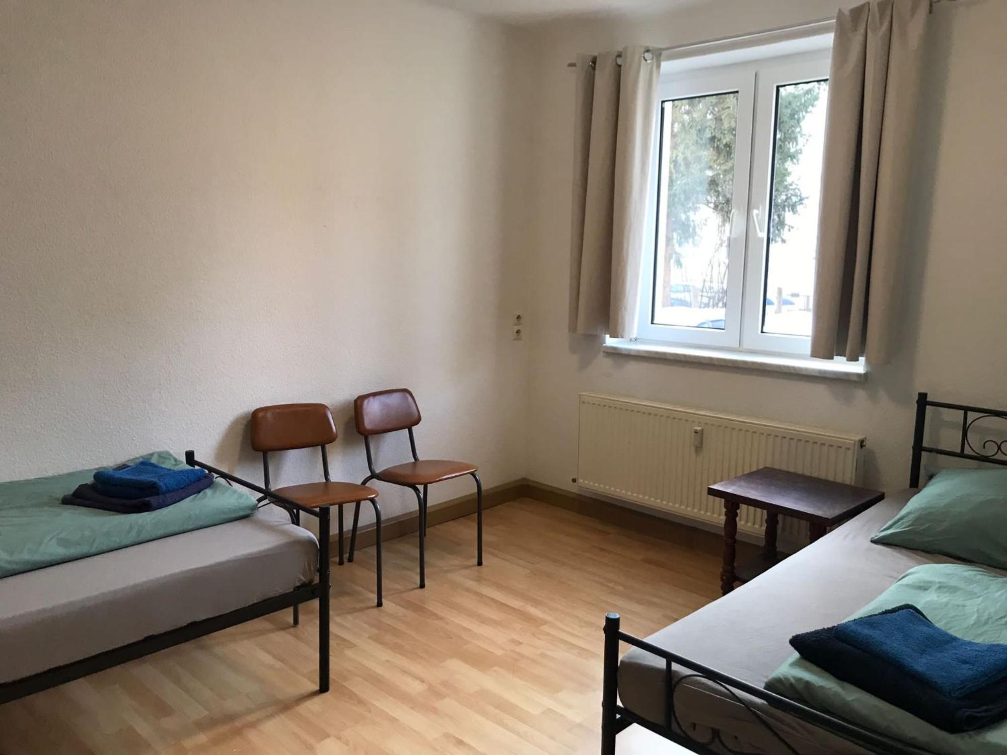 Ferienwohnung Monteurzimmer Haus Арнщат Екстериор снимка