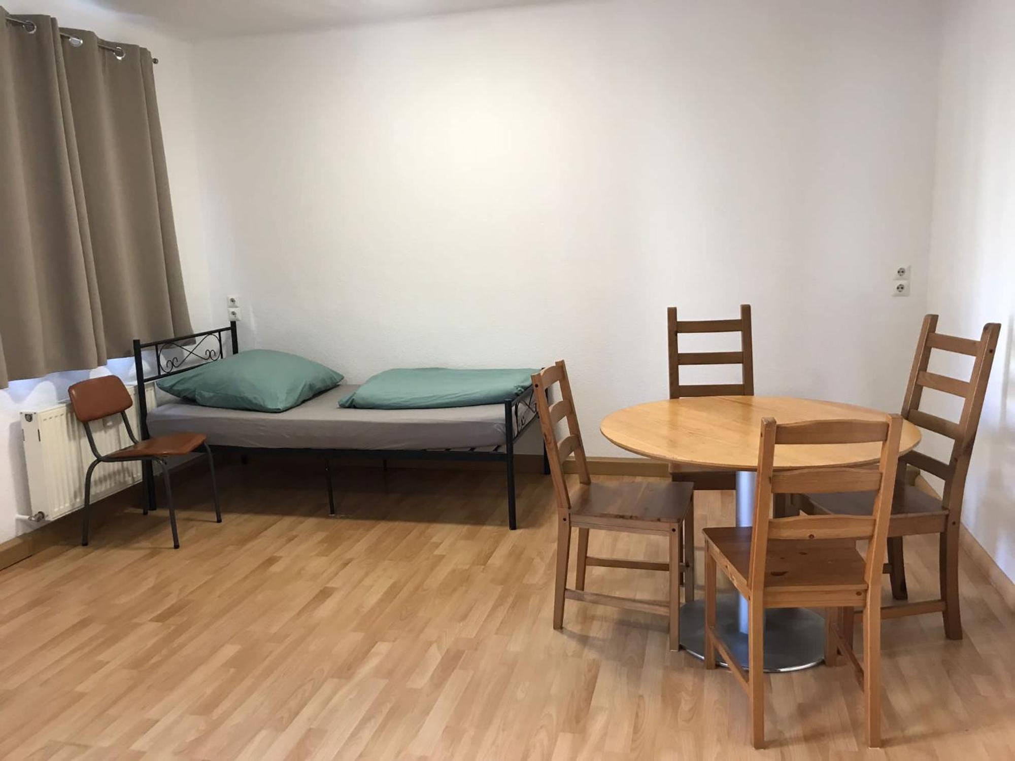 Ferienwohnung Monteurzimmer Haus Арнщат Екстериор снимка